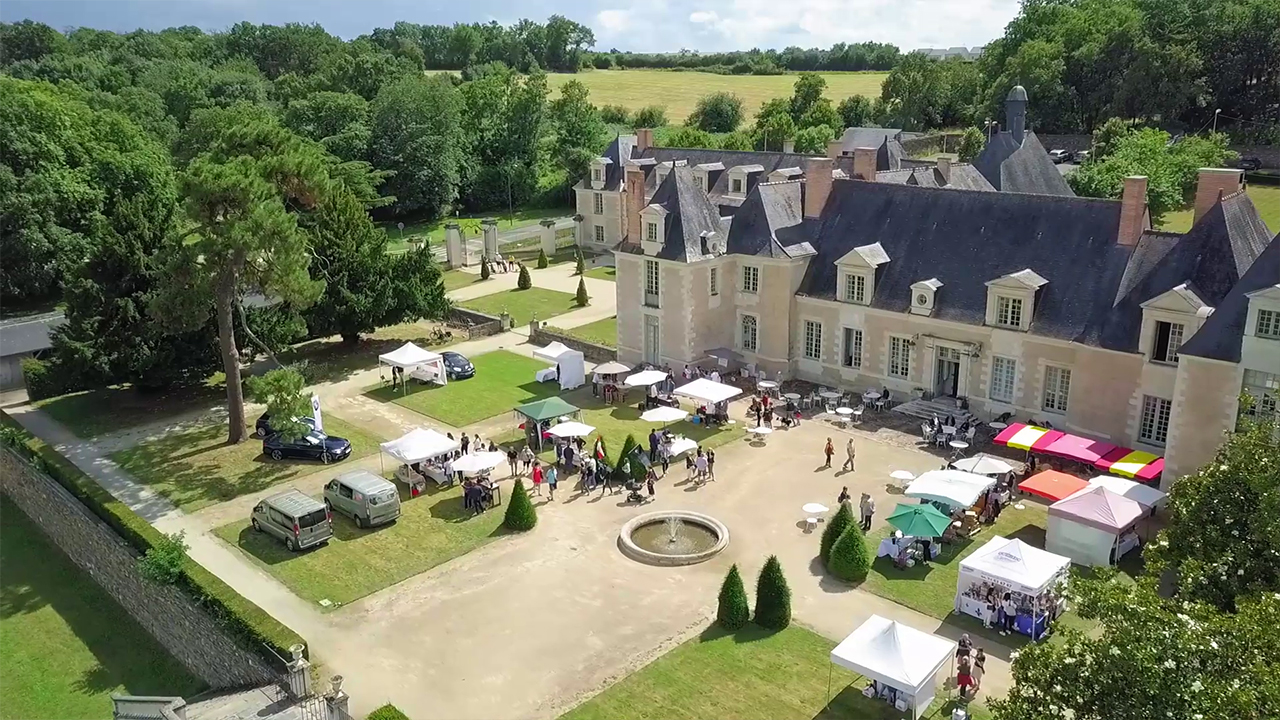 Vitisaveurs 2020 au Château de la Perrière en drone