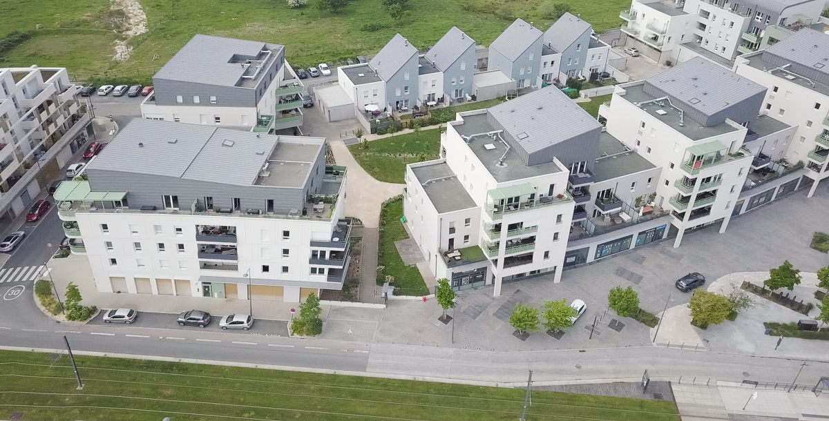 Architecture - Immeuble, vue d'ensemble - Angers